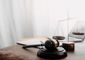 Litigation Lawyer Singapore: How to Choose the Right Legal Expert